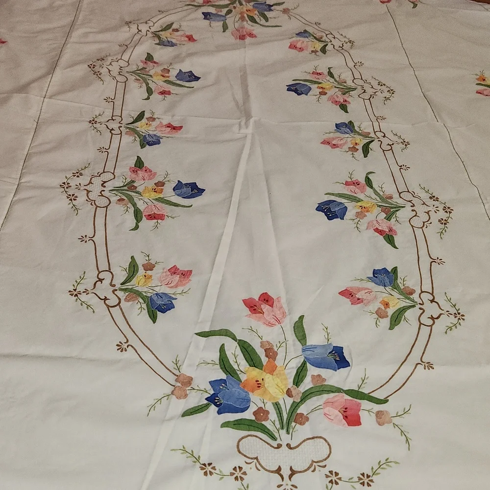 Vintage Floral Embroidered White Tablecloth With Multicolor Oblong 64